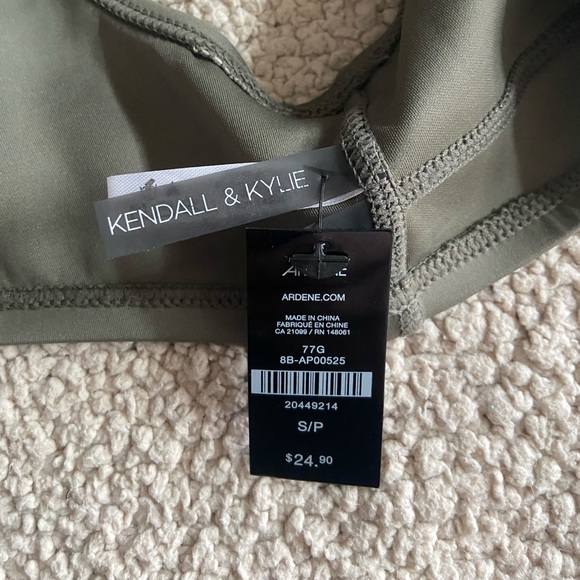 🔸 Kendall & Kylie 🔸 tiny bikini top - Picture 4 of 6